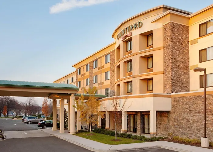 Courtyard By Marriott Paramus