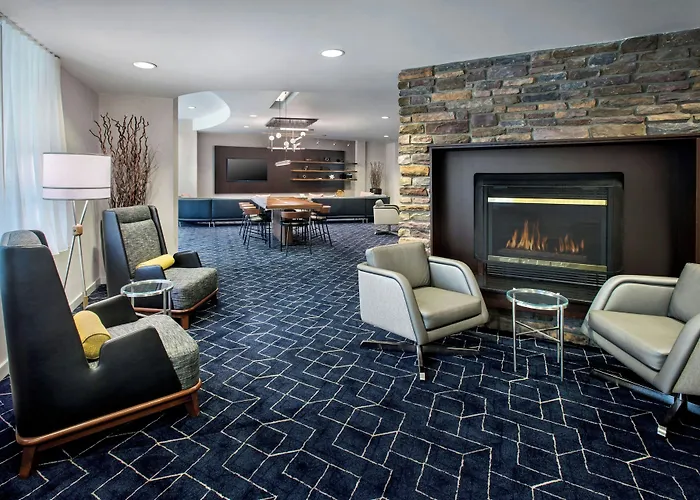 Courtyard By Marriott Paramus